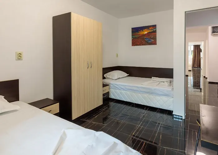 Homestay szállás за гости пиротска 39 Burgasz