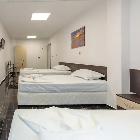 за гости пиротска 39 Homestay Burgas